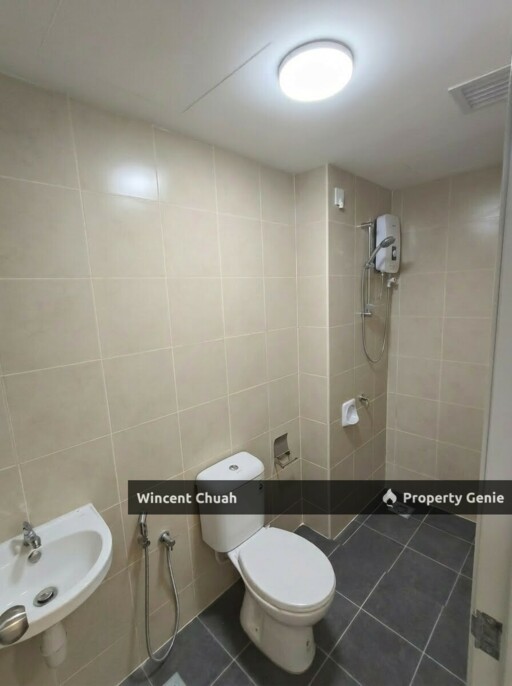 (Studio with Carpark) Astrum Ampang, Walk 400m to LRT Jelatwk