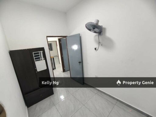 2 Sty Renovated House At Taman Klang Indah For Rent