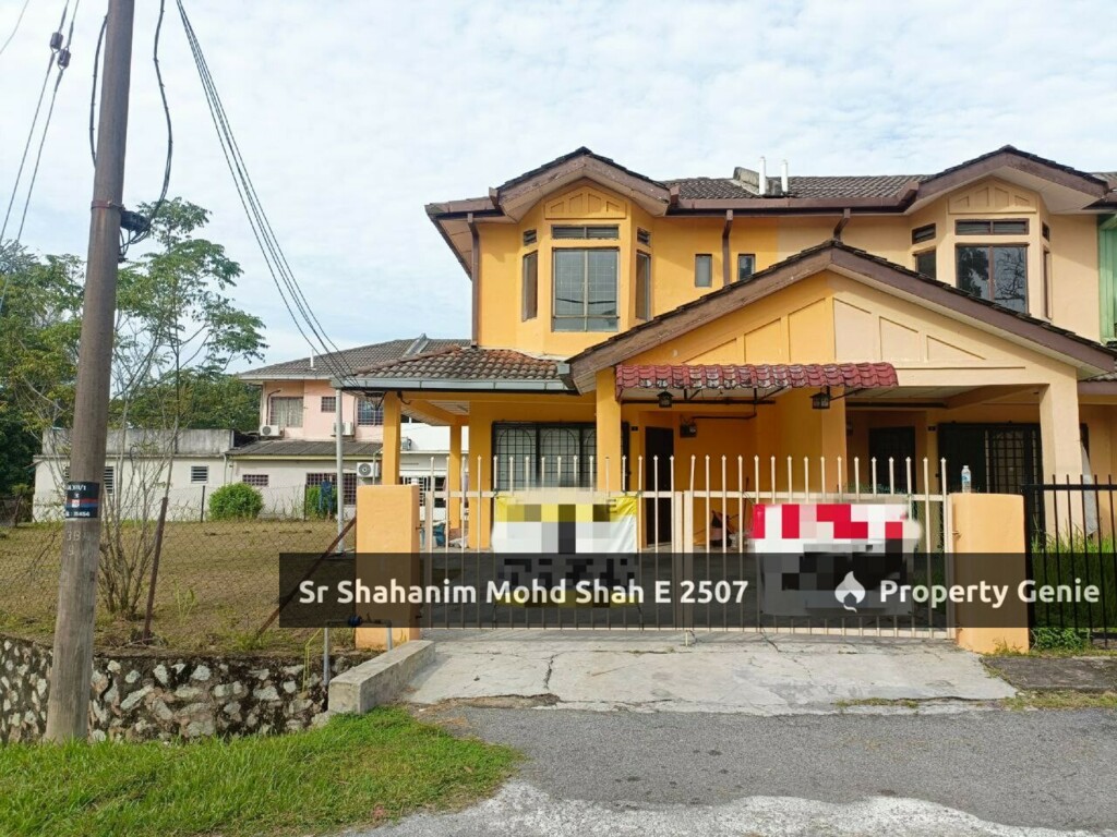 Corner Lot 2 Storey Jalan Anggerik, Bukit Sentosa, Rawang.
