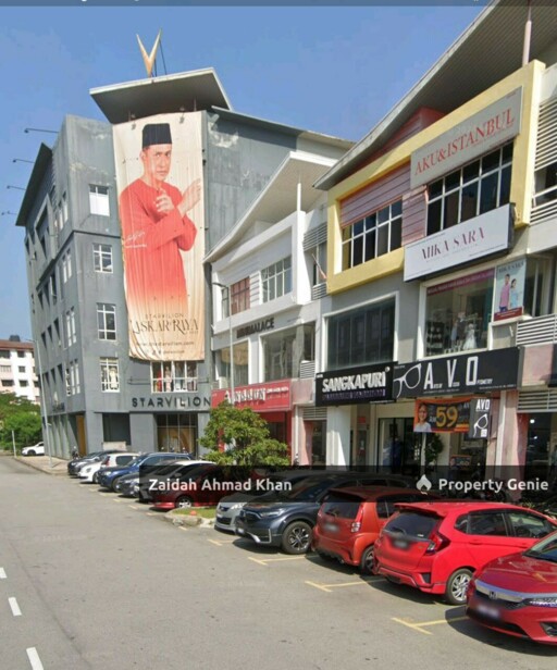3 storey shop lot office Jalan Plumbum seksyen 7 Fully Tenanted