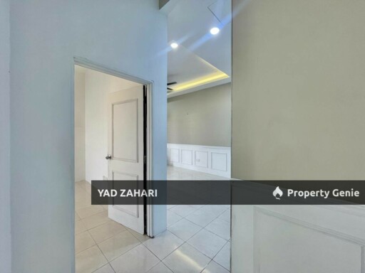 Seksyen 29, Kg Lombong Shah Alam | Single Storey Semi-D 4 Bedrooms | RM480K - Good Condition with Loft and Semi Furnished