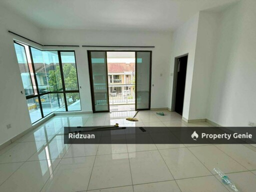 Dato Onn - 2 Storey Terrace House Corner Lot