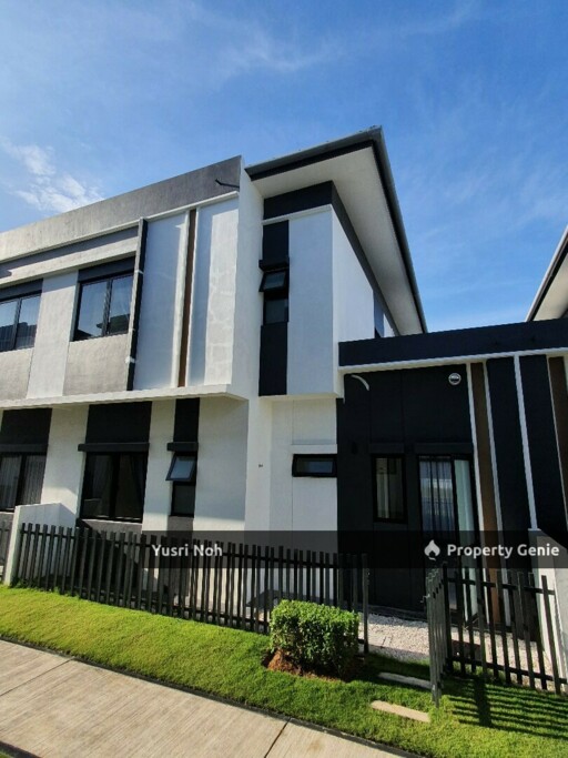 2 Storey, NARA Eco Ardence Setia Alam (Currently Tenanted)
