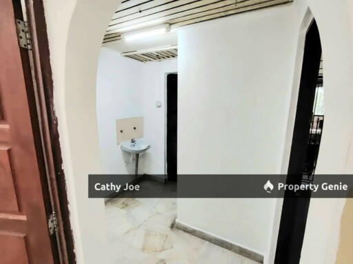 SINGLE STOREY TERRACE END LOT AT TASEK, IPOH