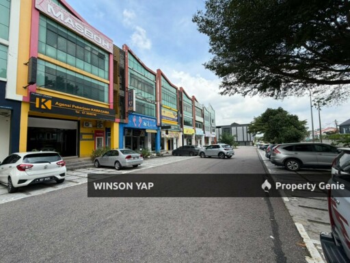 3 Storey Shop Office First Floor Taman Molek JB Fully Office Furnished