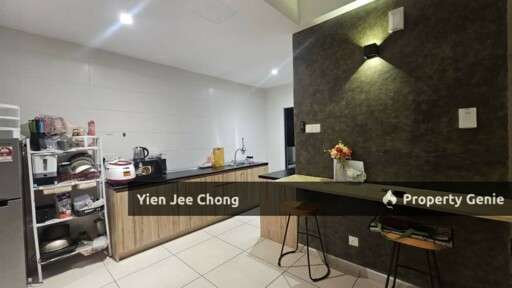 Room to Rent Reizz Residence