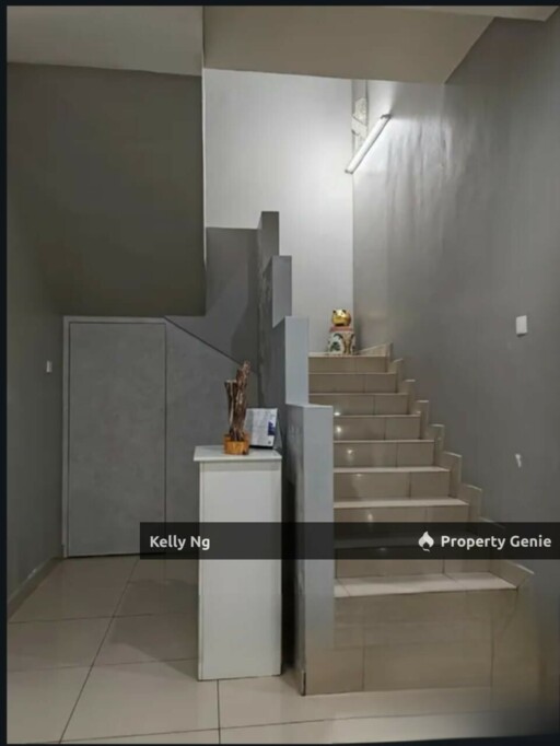 2 Sty Semi D House At Tmn Saujana Klang For Sale