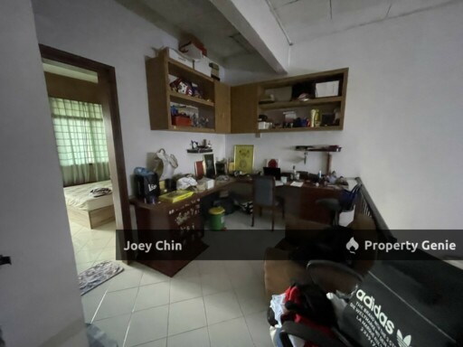 1.5-Storey Freehold Home@Taman Bukit Jaya Ulu Tiram-Fully Renovated With Extended Layout! | RM 530K Only