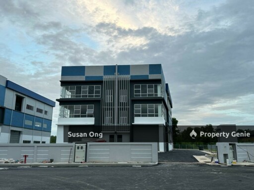 Sale-Brand new semi d factory-200amp