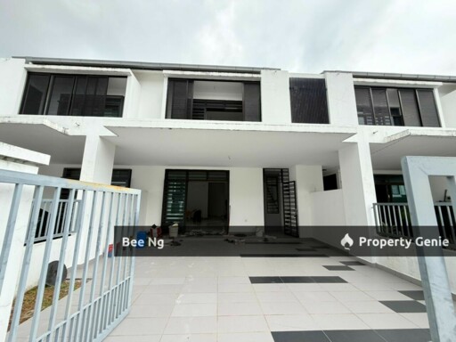 Rini Home 7 / Mutiara Rini / 2 Storey Terrace / Below Market Price