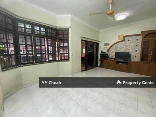 Menglembu 2 Storey For Sale Good Condition, Below Market Value