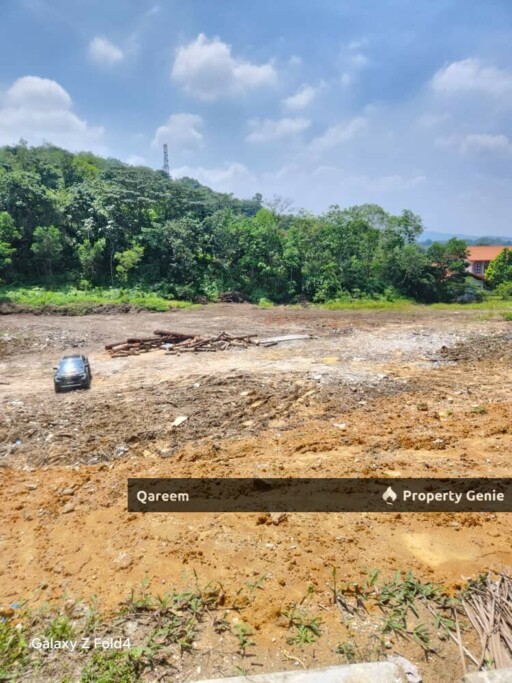 Tanah Strategik 1 Ekar Sungai Pelong Sungai Buloh. Berhampiran Jalan Utama