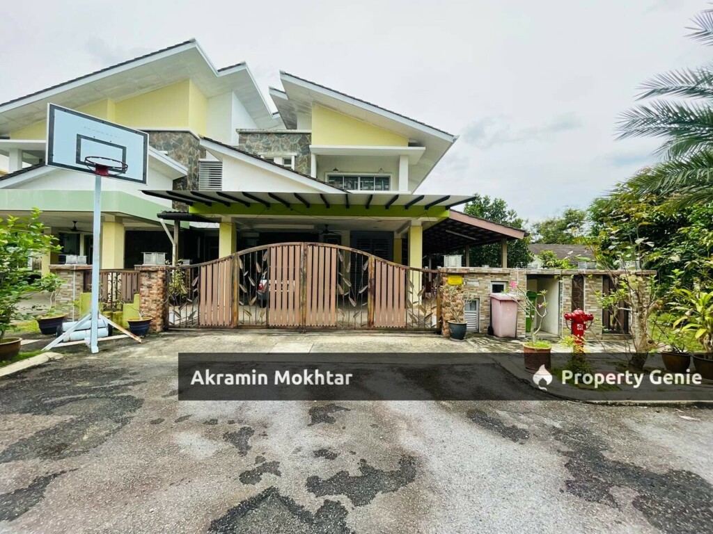 FREEHOLD, FACING OPEN & RENOVATED | SEMI D DOUBLE STOREY END LOT PRESINT 15 PUTRAJAYA