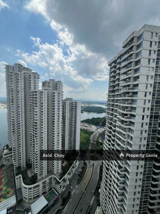 Central Park, 2 Bedrooms (Fully Furnished and Fully Renovated)