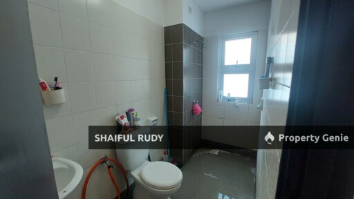 Spacious & Affordable: Service Apartment for Sale in Saville, Kajang!