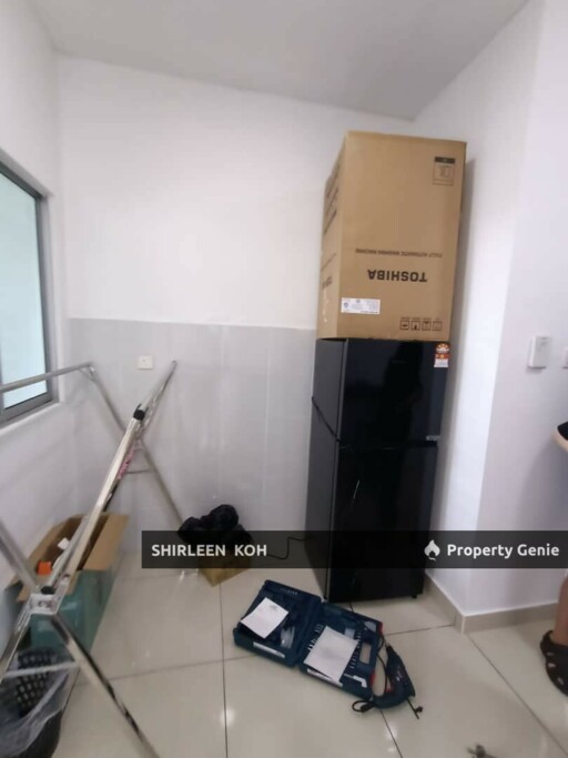 Room Rent at Aliff Avenue @ Damansara Aliff Tampoi