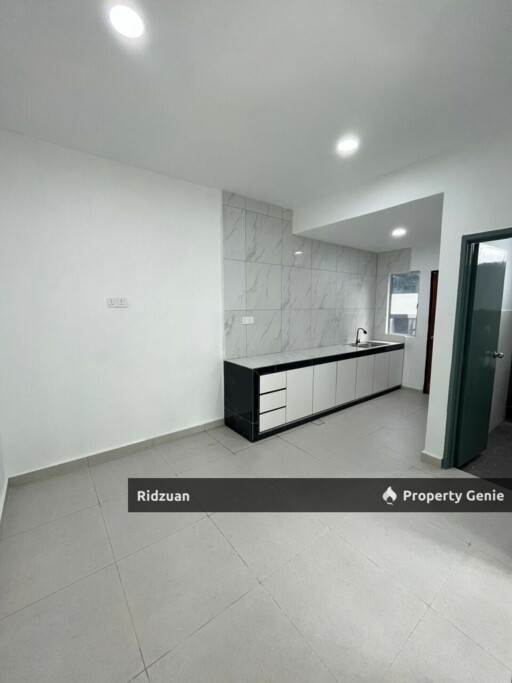 Taman Pulai Indah, Double Storey Corner Lot