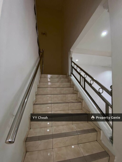 Bercham Ipoh 2 Storey semi-D Huge Size 35x100 Great Location