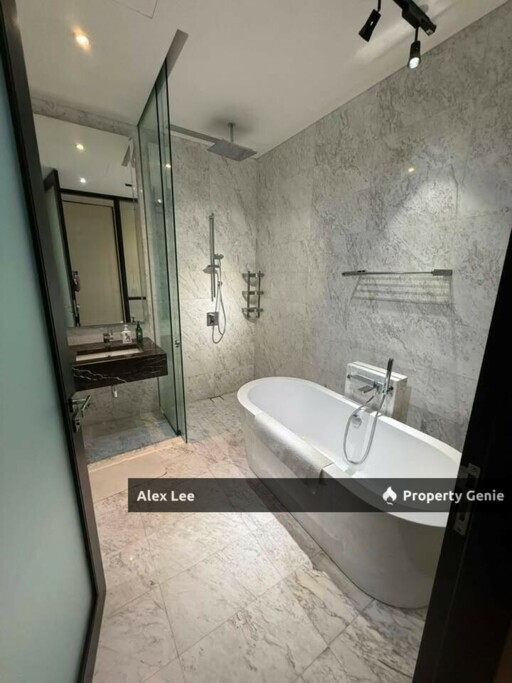 Banyan Tree Residences KLCC Ultra Luxury Condominium Next To Pavilion Kuala Lumpur Fully Furnished High Floor Unit With City View And Five Star Facilities