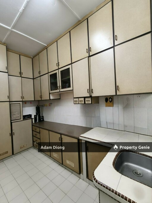 Jalan Keembong  @Taman Johor Jaya @ Single Storey