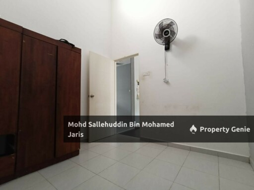RUMAH TERES SETINGKAT SUNGAI KARANG MESRA