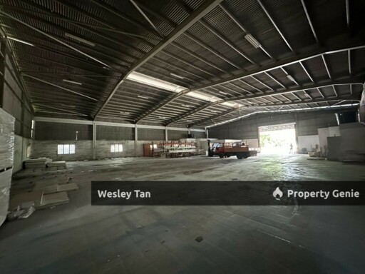 Taman Teknologi Cheng Factory / Warehouse For Sale