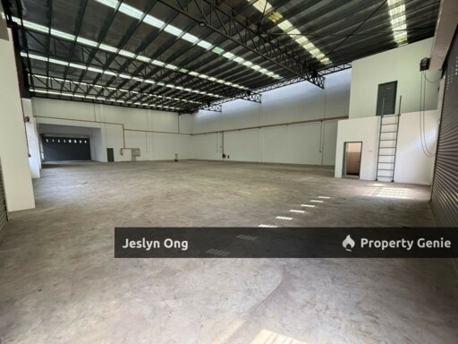 1.5 Semi D Factory at I Synergy at Senai Idaman for Rent