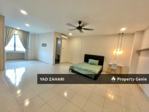 Taman Tasik Prima, Puchong | Townhouse 5 Bedrooms | RM890K - Fully Furnished, Roof Deck Facing Lake View & Spacious Built Up