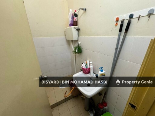 Single Storey Taman Sri Melor, Seksyen 7 Bandar Baru Bangi.
