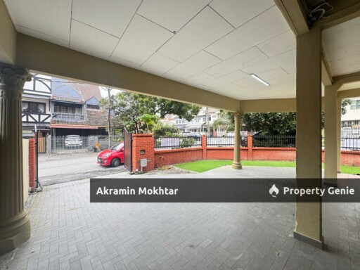 FREEHOLD & REFURBISHED | DOUBLE STOREY CORNER LOT SS1 KAMPUNG TUNKU, PETALING JAYA