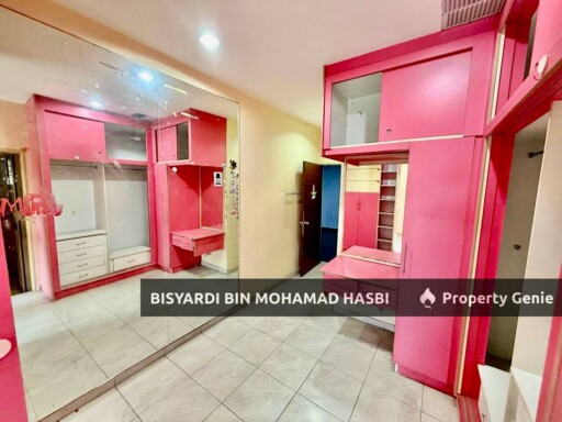 Big Land Corner Lot, Double Storey Semi-D @ Jln Kristal, Seksyen 7, Shah Alam