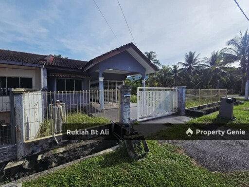 SEMI D CORNER LOT TAMAN REMBAU UTAMA