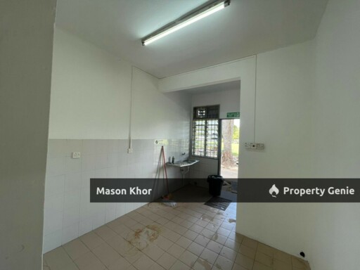TAMAN SERI TAMBUN 2 STOREY TERRANCE 1200sf BASIC FAN LIGHT BATU KAWAN