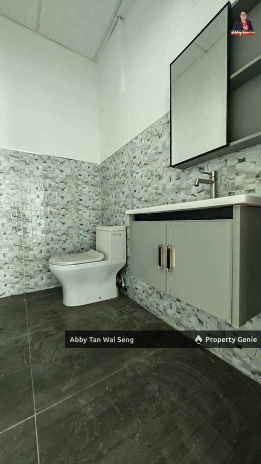 Looking for an Office, SPA, Facial Centre or Retail Space at KK Times Square?