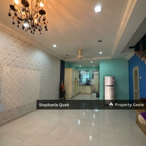 Gelang Bandar Puteri Klang 2 Storey Partial Terrance House For Rent