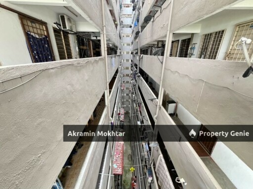 CORNER UNIT, FULL TILES - Perumahan Pantai Permai, Kuala Lumpur