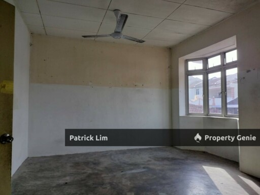 Taman Seri Pelangi Double Storey House (For Rent)