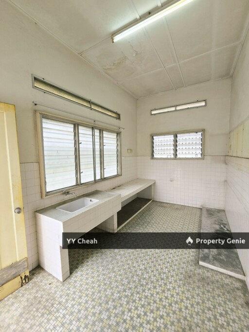 Pasir Puteh, Ipoh Single Storey Bungalow For Sale- Freehold, Spacious Layout, Great Location