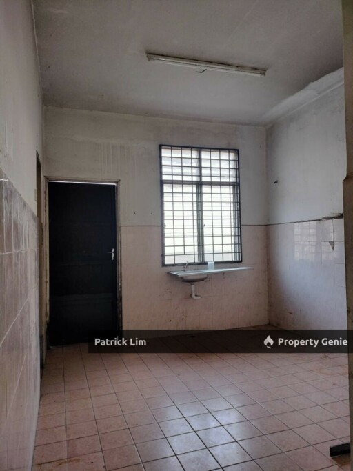 Taman Seri Pelangi Double Storey House (For Rent)