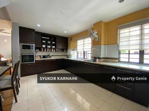 2.5 Storey CondoVilla Persada jalan Nova Subang Bestari
