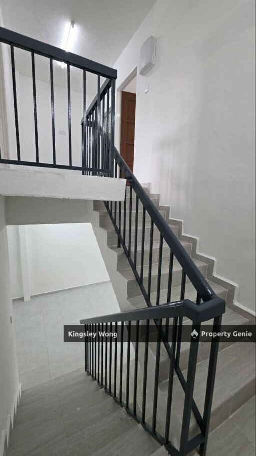 Gunung Rapat Pekan Razaki Double Storey Terrace House Newly renovated Near Ampang Ipoh Simpang Pulai