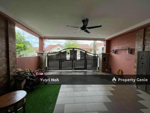 Rumah Teres 1.5 Tingkat @ Equine Park, Seri Kembangan