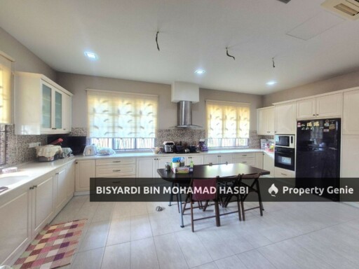 Corner Lot Semi Detached 2 Storey Avenue One Bandar Tun Hussein On BTHO Cheras