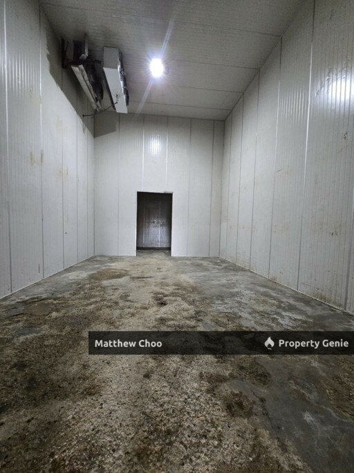 Mount Austin factory for rent Hot Hot area