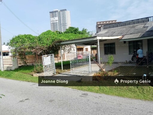 Sek 8 PJ Single Storey Link Bungalow