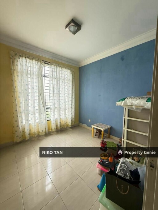 Kipark Apartment With Fully Renovated Tampoi For Sale
