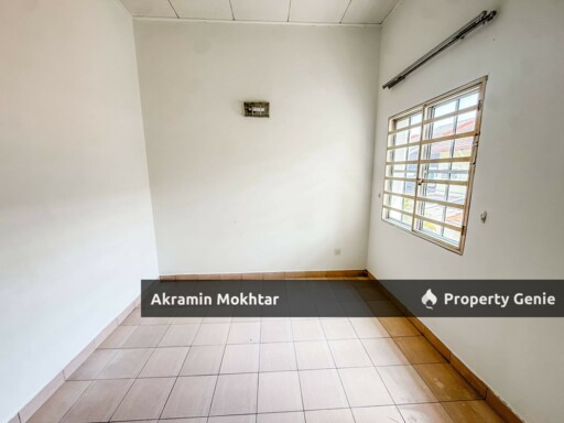 Renovated | Double Storey Terrace Seksyen 5, Kota Puteri, Rawang.