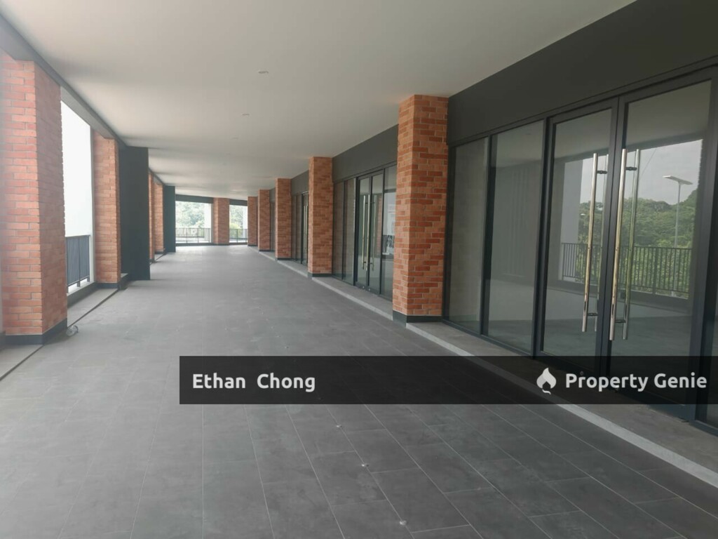 Facing Mainroad | Retail Shop for rent in Gamuda Garden Square, rawang