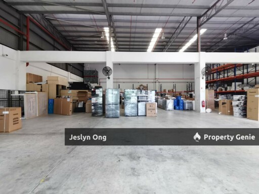 1.5 Storey Semi D @ Eco Business Park 1, Kempas, Dato Onn, Johor Bahru for Rent