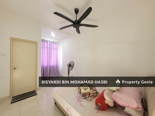 FACING OPEN 2 STOREY TAMAN WARISAN PUTERI ( PRECINCT 6) SIKAMAT, SEREMBAN .
